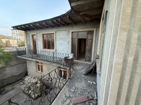 7 otaqlı həyət evi, 350 m², Yeni Ramana: 250 000 ₼ 5