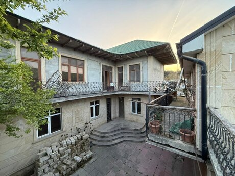 7 otaqlı həyət evi, 350 m², Yeni Ramana: 250 000 ₼ 4