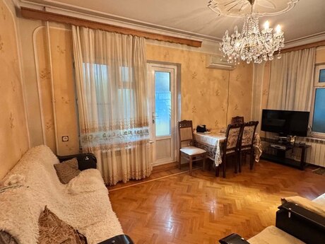 4 otaqlı mənzil, 105 m², Azadlıq Prospekti: 265 000 ₼ 2