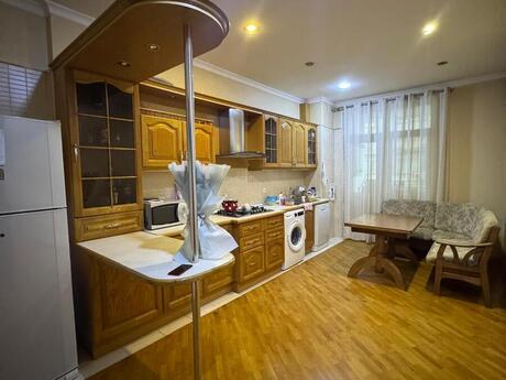 Elan №6299967 - Bakı, Nəriman Nərimanov m., 2 otaqlı, 90 m², 4/12 mərtəbə