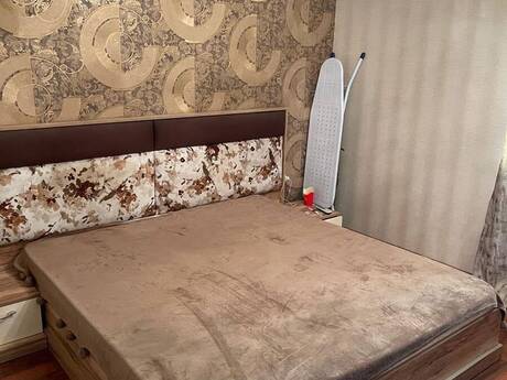 2-комн. вторичка - м. Элмляр Академиясы - 40 м²