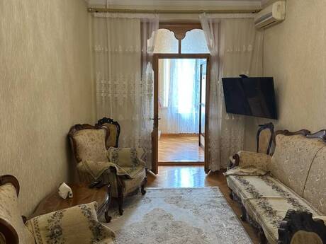 Elan №6300223 - Bakı, Nəsimi r., 3 otaqlı, 80 m², 5/5 mərtəbə