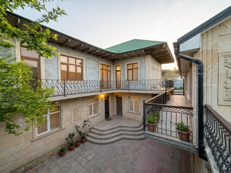 7 otaqlı ev, 350 m², Sabunçu, 200 000 AZN