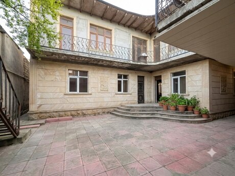 Yeni Ramanada 7 otaqlı həyət evi satılır, 350 m², 200 000 AZN, şəkil 2 / 12