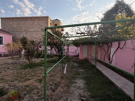 4 otaqlı həyət evi, 150 m², Zabrat: 200 000 ₼ 2