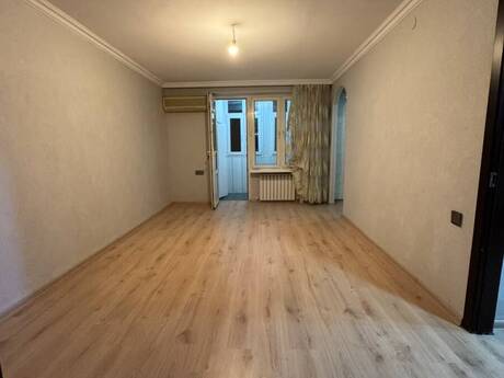 Elan №6300741 - Bakı, Elmlər Akademiyası m., 3 otaqlı, 80 m², 5/5 mərtəbə