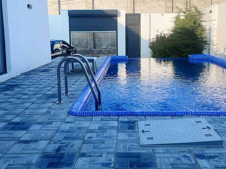3 otaqlı həyət evi/bağ evi - Novxanı q. - 144 m²