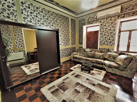 2 otaqlı köhnə tikili - Nəsimi r. - 60 m²