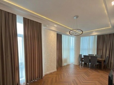 Elan №6301206 - Bakı, Gənclik m., 2 otaqlı, 85 m², 11/18 mərtəbə