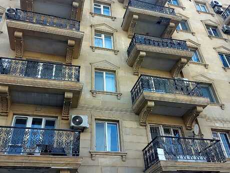 3 otaqlı köhnə tikili - İçəri Şəhər m. - 60 m²
