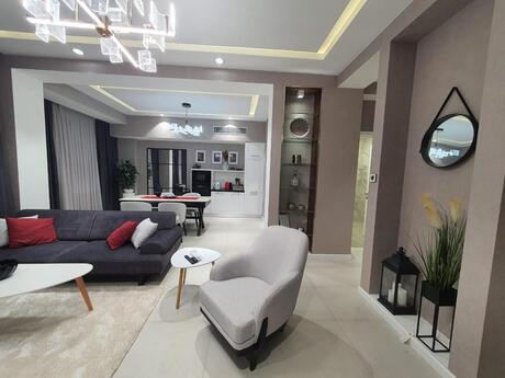Kirayə 3 otaqlı mənzil, 130 m², Ağ şəhər: 2 800 ₼/ay 4