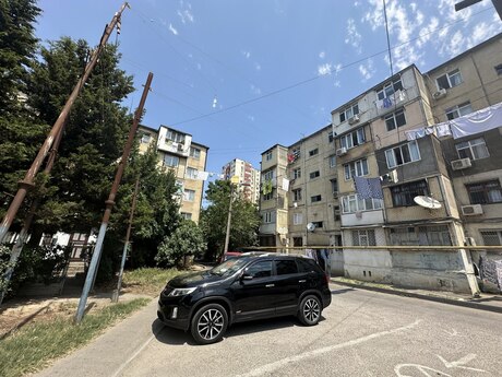 Elan №6301355 - Bakı, Neftçilər m., 3 otaqlı, 55 m², 2/5 mərtəbə