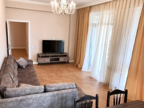 Kirayə 2 otaqlı mənzil, 100 m², 28 May: 1 200 ₼/ay 2