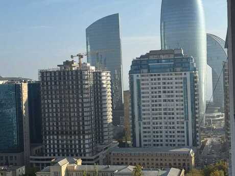 Elan №6301403 - Bakı, 28 May m., 3 otaqlı, 200 m², 20/22 mərtəbə