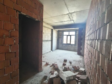 4 otaqlı mənzil, 156 m², 8-ci mikrorayon: 415 000 ₼ 3