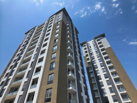 3 otaq · 124 m² · 3/15 mərtəbə, Azadlıq Prospekti
