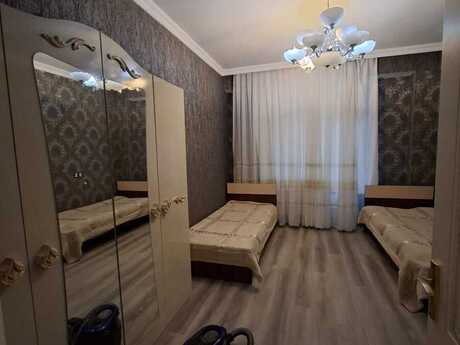 3-room apartment for rent, 110 m², İnşaatçılar: 700 ₼/mo 3
