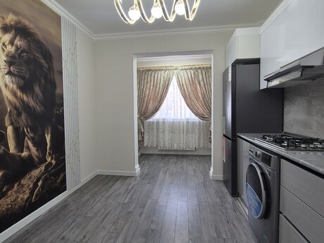 3-комн. вторичка - м. 20 января - 80 м²