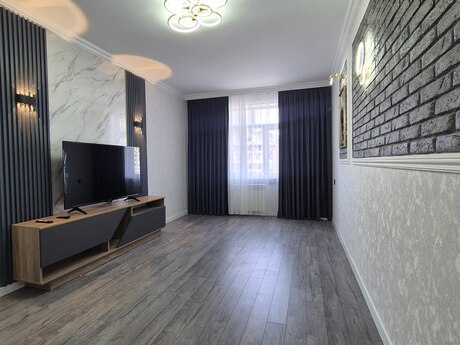 3-комн. вторичка - м. 20 января - 80 м²