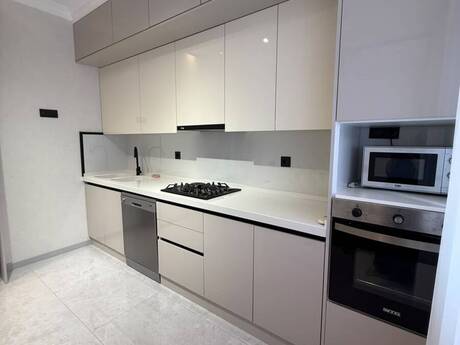 Elan №6301945 - Bakı, Gənclik m., 2 otaqlı, 85 m², 11/18 mərtəbə