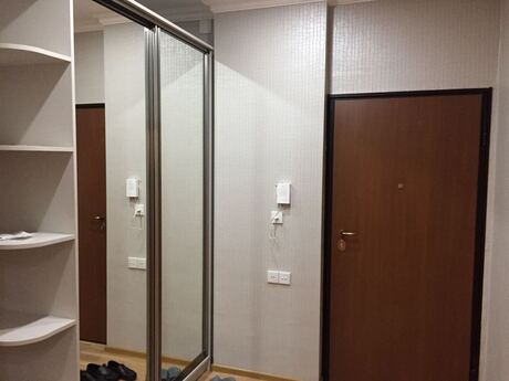 2-room apartment for rent, 76 m², İçəri Şəhər: 1 300 ₼/mo 3