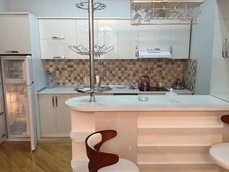 Elan №6302544 - Bakı, İçəri Şəhər m., 2 otaqlı, 76 m², 7/12 mərtəbə