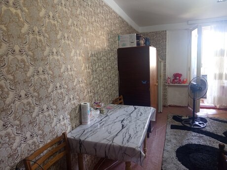 1 otaqlı köhnə tikili - Əhmədli m. - 50 m²