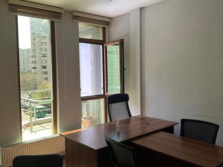 Elan №6302052 - Bakı, Gənclik m., 4 otaqlı, 90 m²
