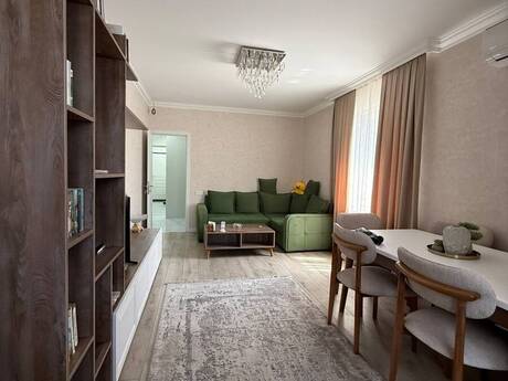 2-комн. вторичка - Насиминский  р. - 70 м²