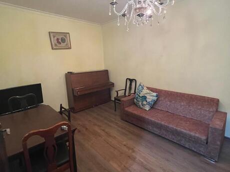Elan №6302126 - Bakı, Gənclik m., 2 otaqlı, 60 m², 1/4 mərtəbə