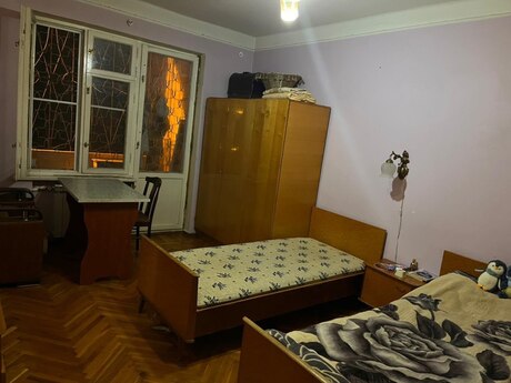 3 otaqlı köhnə tikili - Sahil m. - 5 m²