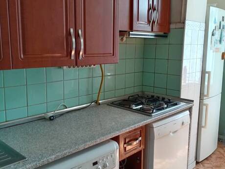 3 otaqlı köhnə tikili - Sahil m. - 5 m²