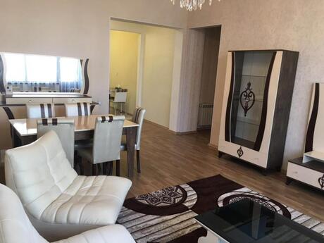 Elan №6302266 - Bakı, Sahil m., 3 otaqlı, 85 m², 3/4 mərtəbə