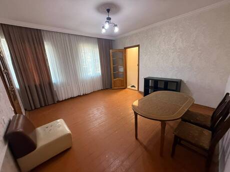 Elan №6302326 - Bakı, Bakıxanov q., 2 otaqlı, 60 m², 1/2 mərtəbə