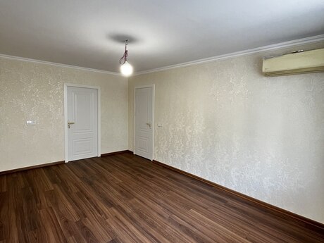 3-room old-build apartment for sale in İnşaatçılar, 74 m², 195 000 AZN, photo 4 / 12