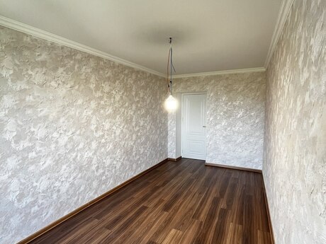 3-room old-build apartment for sale in İnşaatçılar, 74 m², 195 000 AZN, photo 3 / 12