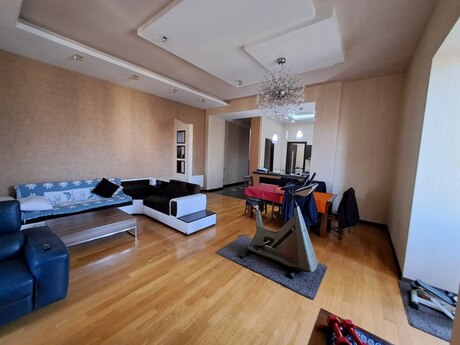 Elan №6302412 - Bakı, Sahil m., 3 otaqlı, 164 m², 5/15 mərtəbə