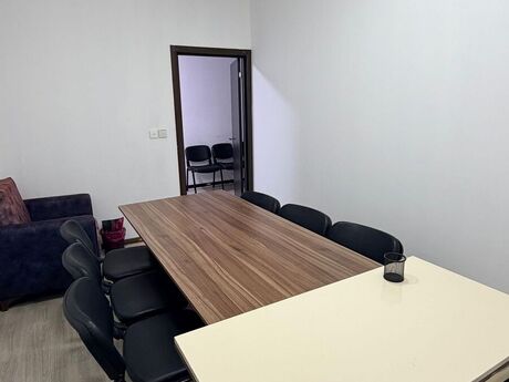 1 otaqlı ofis - 28 May m. - 18 m²