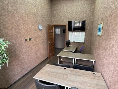 5 otaqlı ofis - 28 May m. - 130 m²