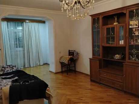 Elan №6302434 - Bakı, Neftçilər m., 3 otaqlı, 90 m², 3/5 mərtəbə