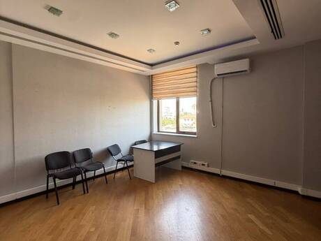 7-комн. офис - м. 28 мая - 250 м²