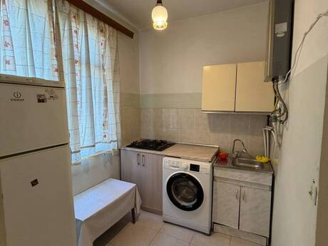 1 otaqlı köhnə tikili - Memar Əcəmi m. - 35 m²