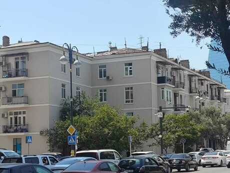 Elan №6302634 - Bakı, Şah İsmayıl Xətai m., 1 otaqlı, 32 m², 4/4 mərtəbə