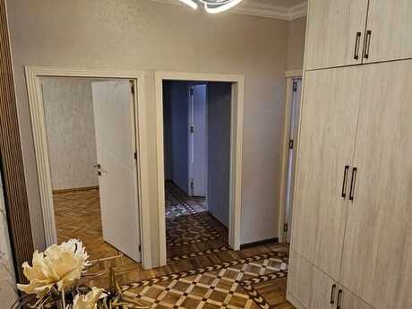Elan №6302679 - Bakı, 8-ci mikrorayon q., 5 otaqlı, 120 m², 1/9 mərtəbə