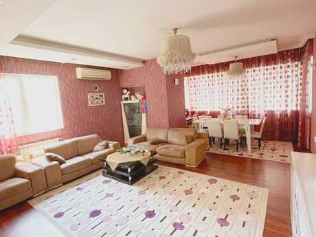 Elan №6302795 - Bakı, Şah İsmayıl Xətai m., 3 otaqlı, 145 m², 10/18 mərtəbə