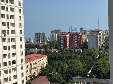 3 otaqlı köhnə tikili - Yasamal r. - 100 m²