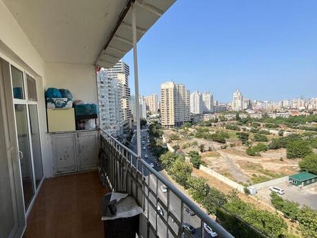 3 otaqlı köhnə tikili - Yasamal r. - 100 m²
