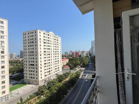3 otaqlı köhnə tikili - Yasamal r. - 100 m²