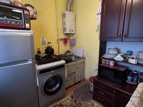3 otaqlı köhnə tikili - Həzi Aslanov m. - 78 m²