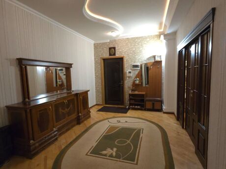 4 otaqlı yeni tikili - 28 May m. - 150 m²